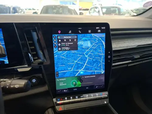 Renault Austral E-Tech hybrid 200 Techno - Photo 17