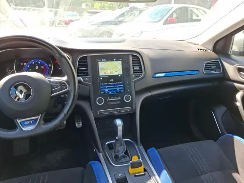 Renault Megane Mégane IV Berline dCi 165 Energy EDC GT - Photo 11