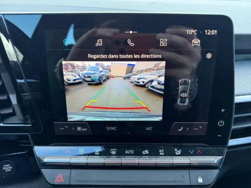 Renault Austral E-Tech hybrid 200 Evolution - Photo 20