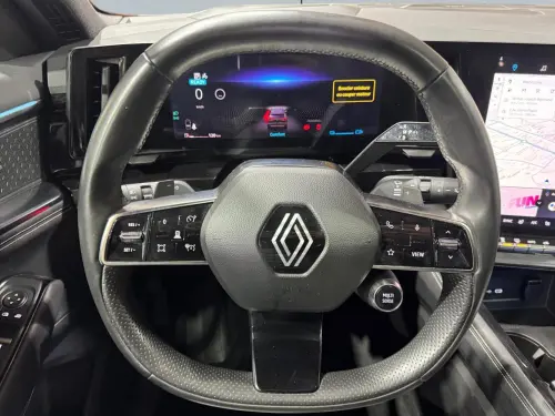 Renault Austral E-Tech hybrid 200 Iconic - Photo 13