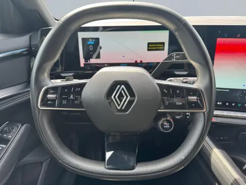 Renault Austral E-Tech hybrid 200 Iconic - Photo 12