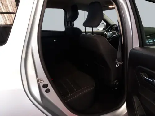 Dacia Duster ECO-G 100 4x2 Prestige + - Photo 17
