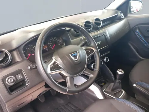 Dacia Duster TCe 90 FAP 4x2 15 ans - Photo 12