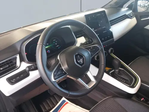 Renault Clio Clio E-Tech hybride 145 Techno - Photo 12