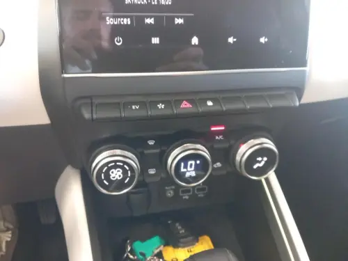 Renault Clio Clio E-Tech hybride 145 Techno - Photo 21