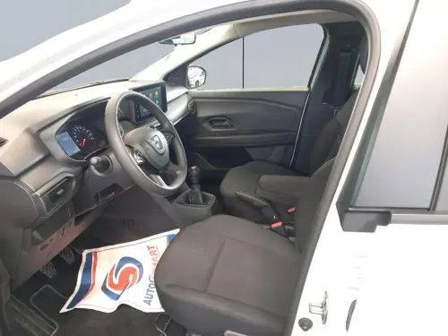 Dacia Sandero SCe 65 Essentiel - Photo 9
