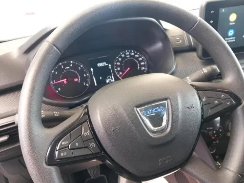 Dacia Sandero SCe 65 Essentiel - Photo 13