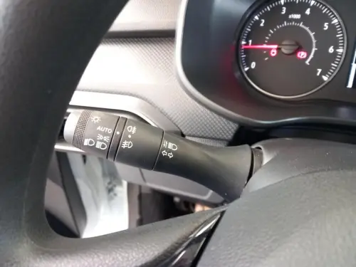 Dacia Sandero SCe 65 Essentiel - Photo 19