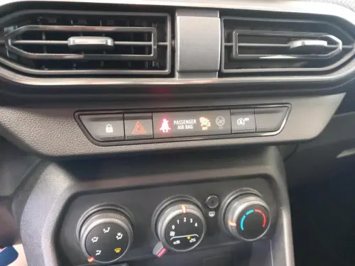 Dacia Sandero SCe 65 Essentiel - Photo 20
