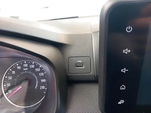 Dacia Sandero SCe 65 Essentiel - Photo 24