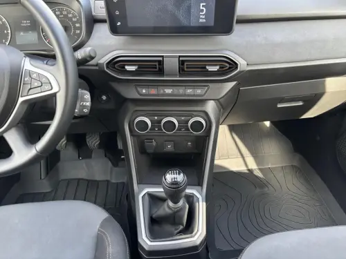Dacia Jogger TCe 110 7 places GSR2 Extreme - Photo 14