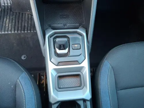 Dacia Duster Hybrid 140 Journey - Photo 14