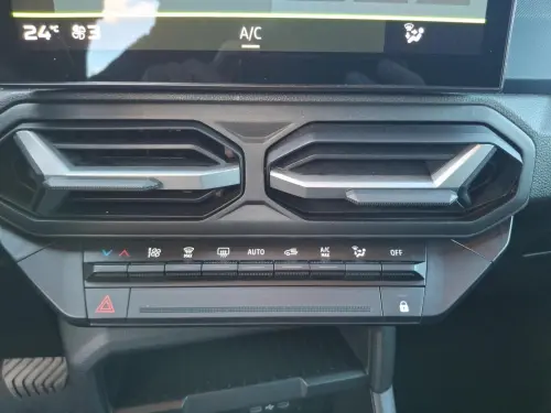 Dacia Duster Hybrid 140 Journey - Photo 21