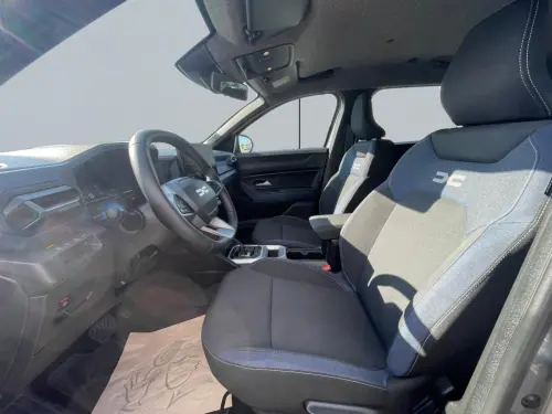 Dacia Bigster Bigster Hybrid 155 Expression - Photo 9