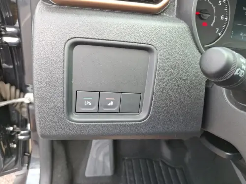 Dacia Duster ECO-G 100 4x2 Extreme - Photo 22