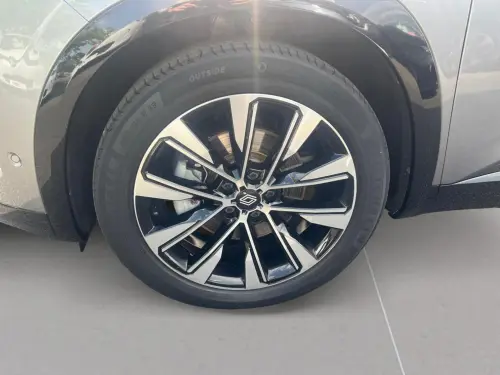 Renault Austral E-Tech hybrid 200 Techno - Photo 8