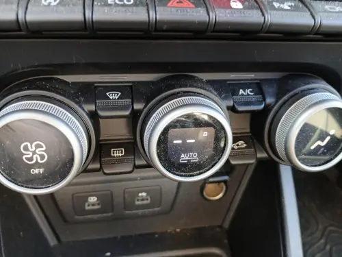 Dacia Duster TCe 150 4x2 EDC Extreme - Photo 23