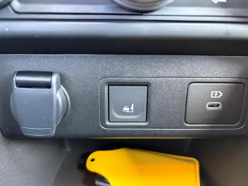 Dacia Jogger TCe 110 7 places GSR2 Extreme - Photo 23
