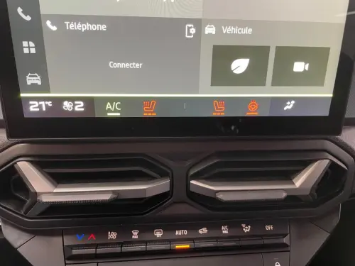 Dacia Duster Mild Hybrid 130 Journey - Photo 18