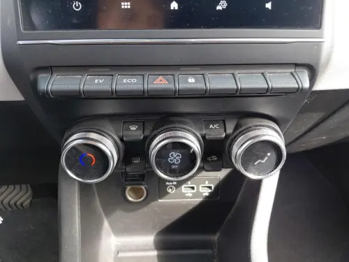 Renault Clio Clio E-Tech 140 - 21N Limited - Photo 21