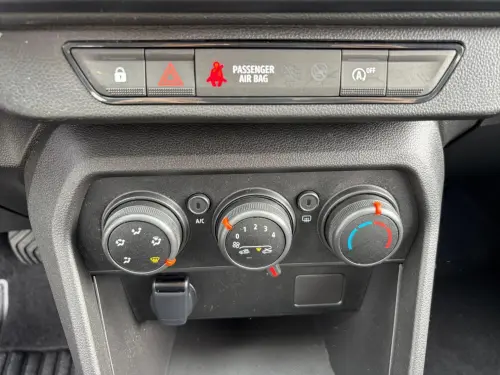 Dacia Sandero SCe 65 GSR2 Expression - Photo 21