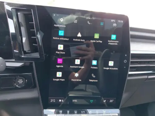 Renault Austral E-Tech hybrid 200 Techno - Photo 19